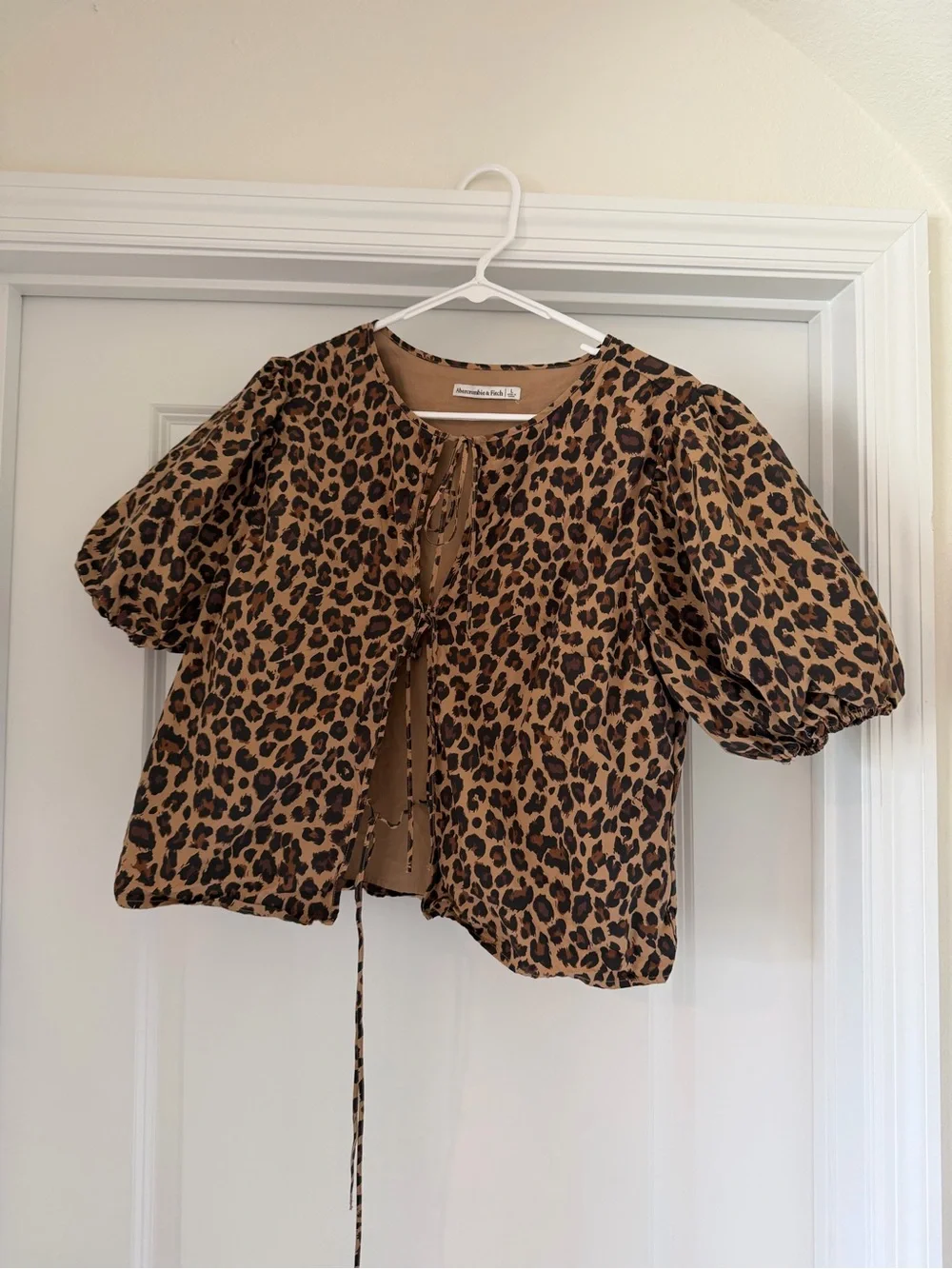 Abercrombie Leopard Print Tie-Front Puff Sleeve Top - Tan/Black